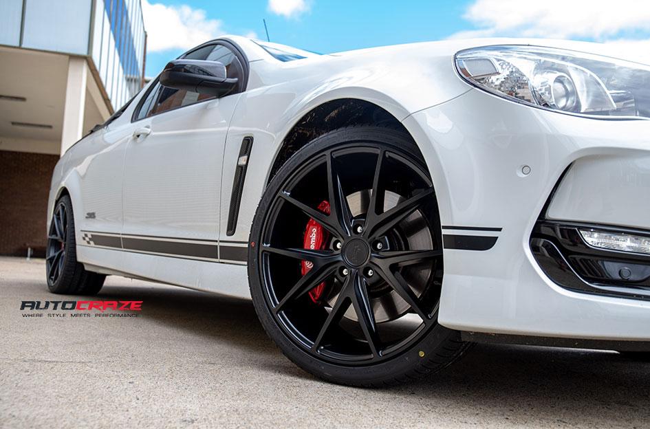 HOLDEN-COMMODORE-MISANO-MATTE-BLACK